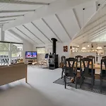 Jannick - 1-5km From The Sea By Interhome *