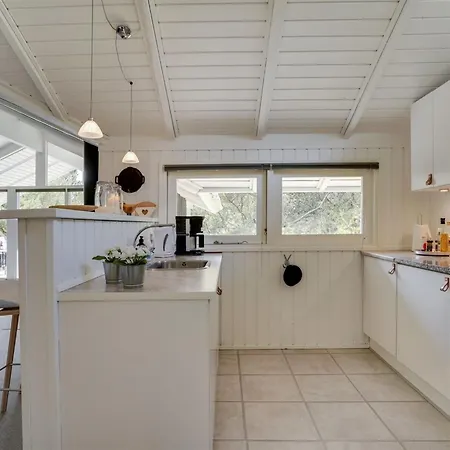 Jannick - 1-5km From The Sea By Interhome Blavand
